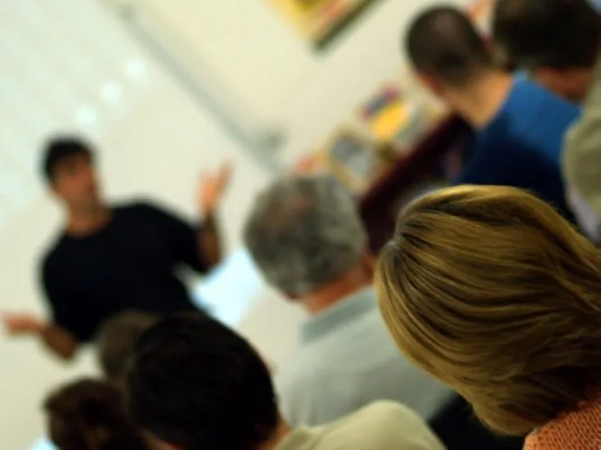 TRAINING CLASROOM